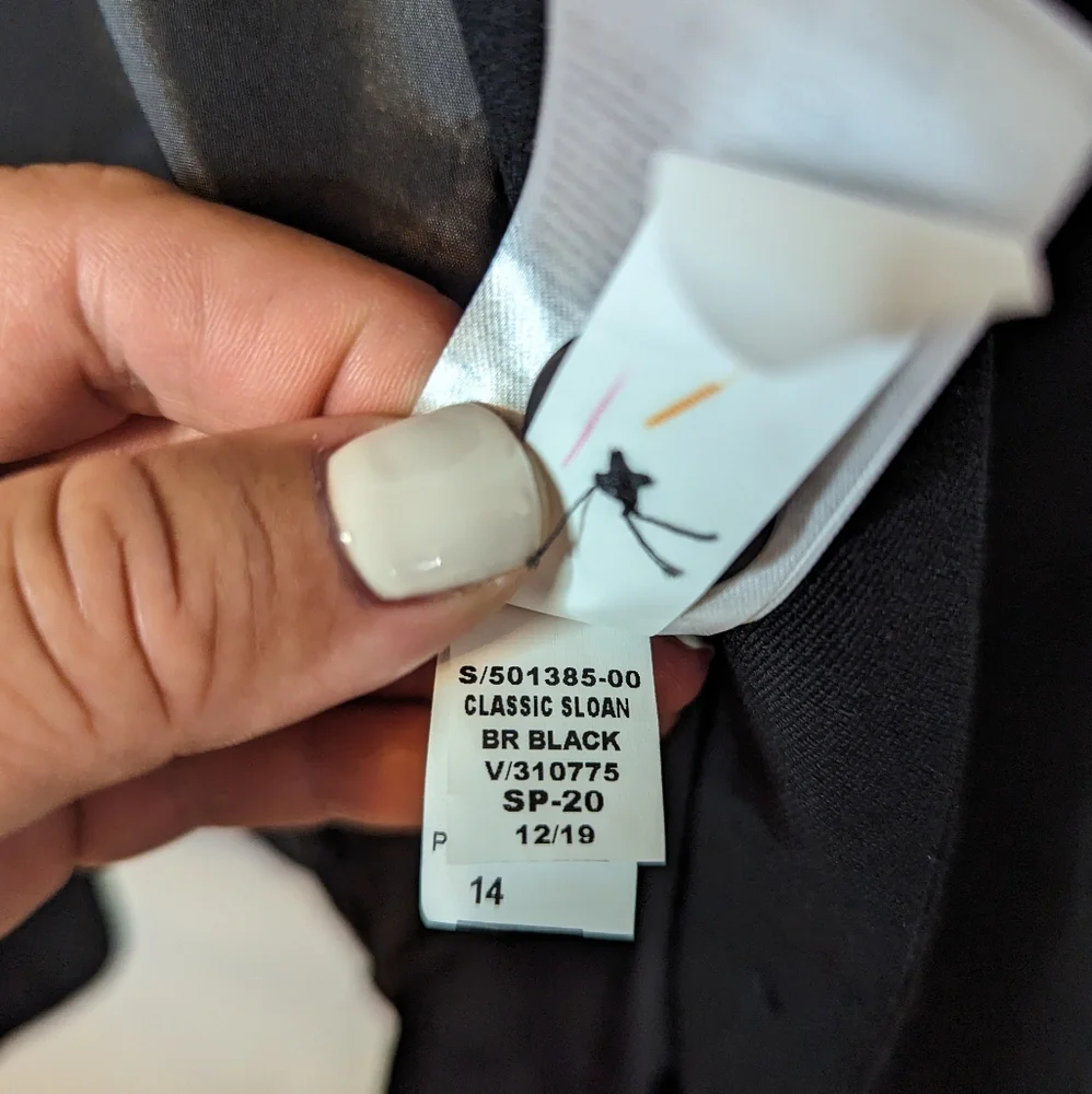 **SOLD** Banana Republic "Classic Fit" Blazer - Picture 7 of 8